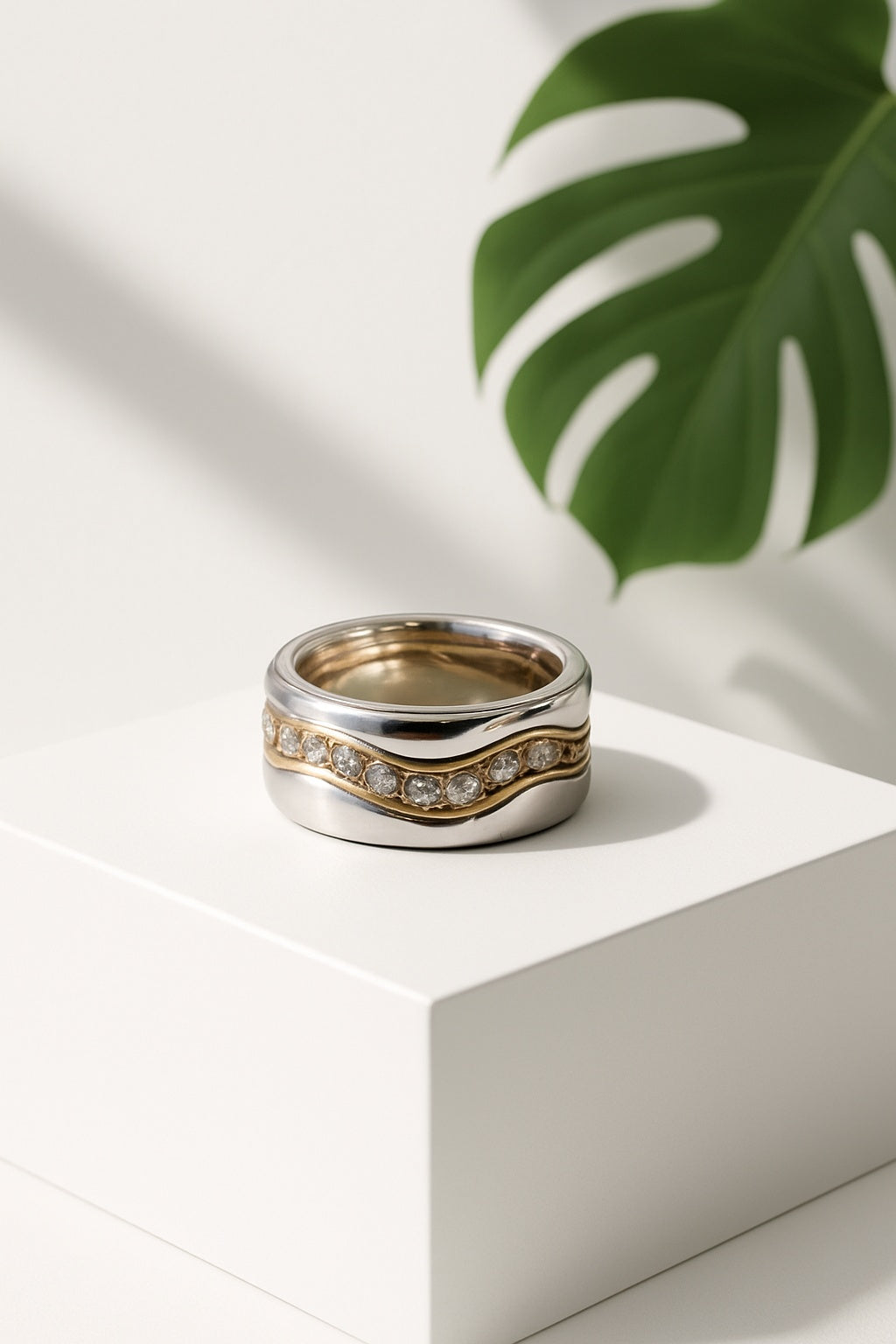 Avon Dazzling Two Tone Stackable Ring Set