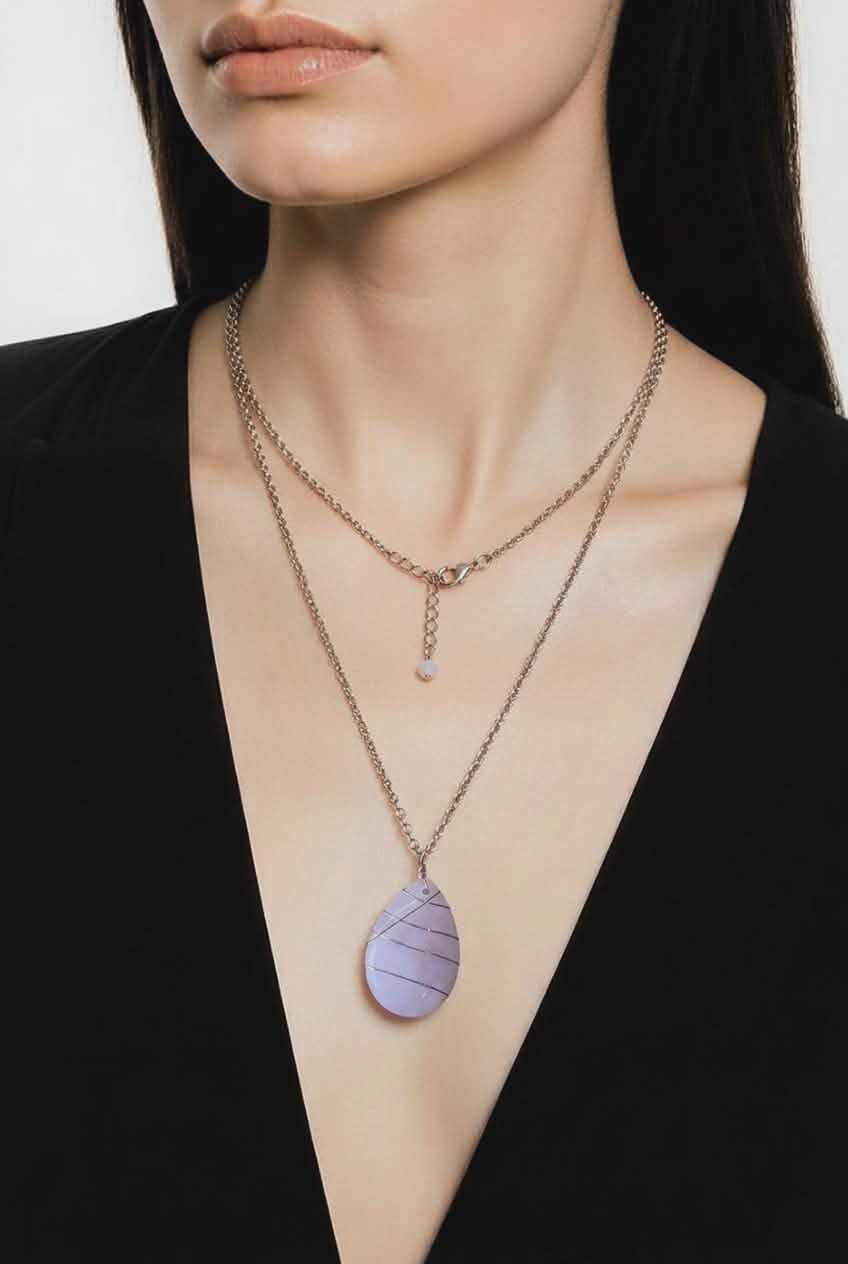 Avon Heartland Long Necklace