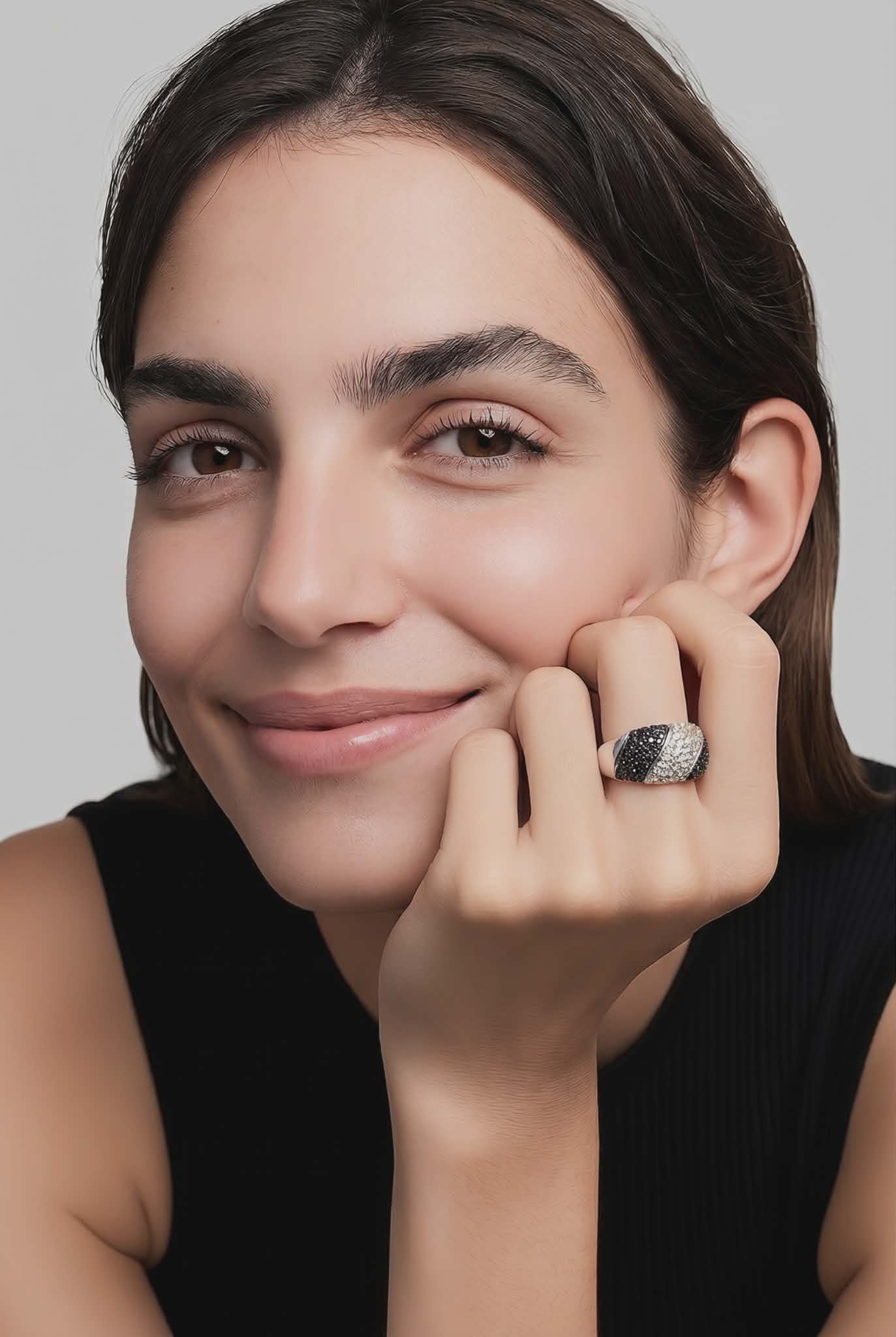 Avon Light  and Shade Ring